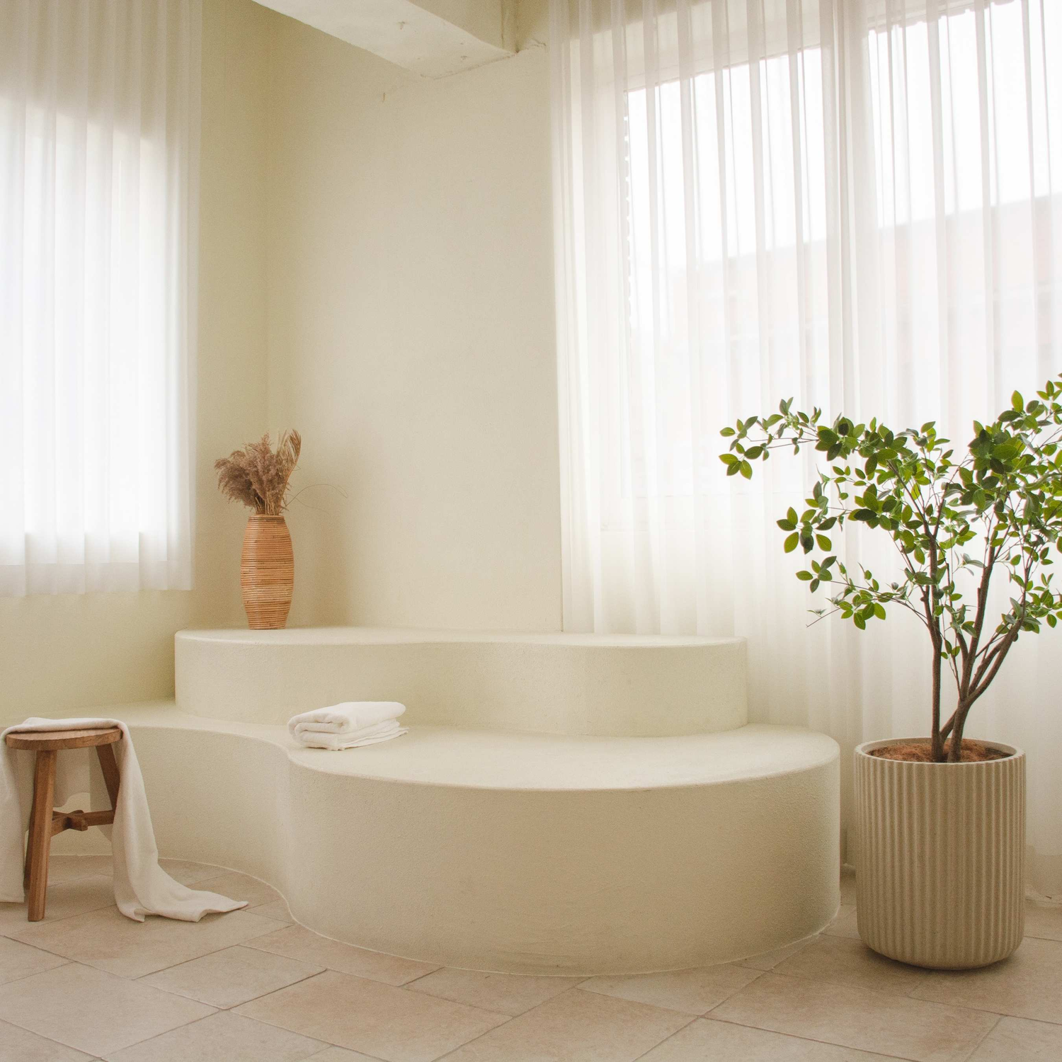Luxury room scents that add elegance and sophistication to any space with premium fragrances